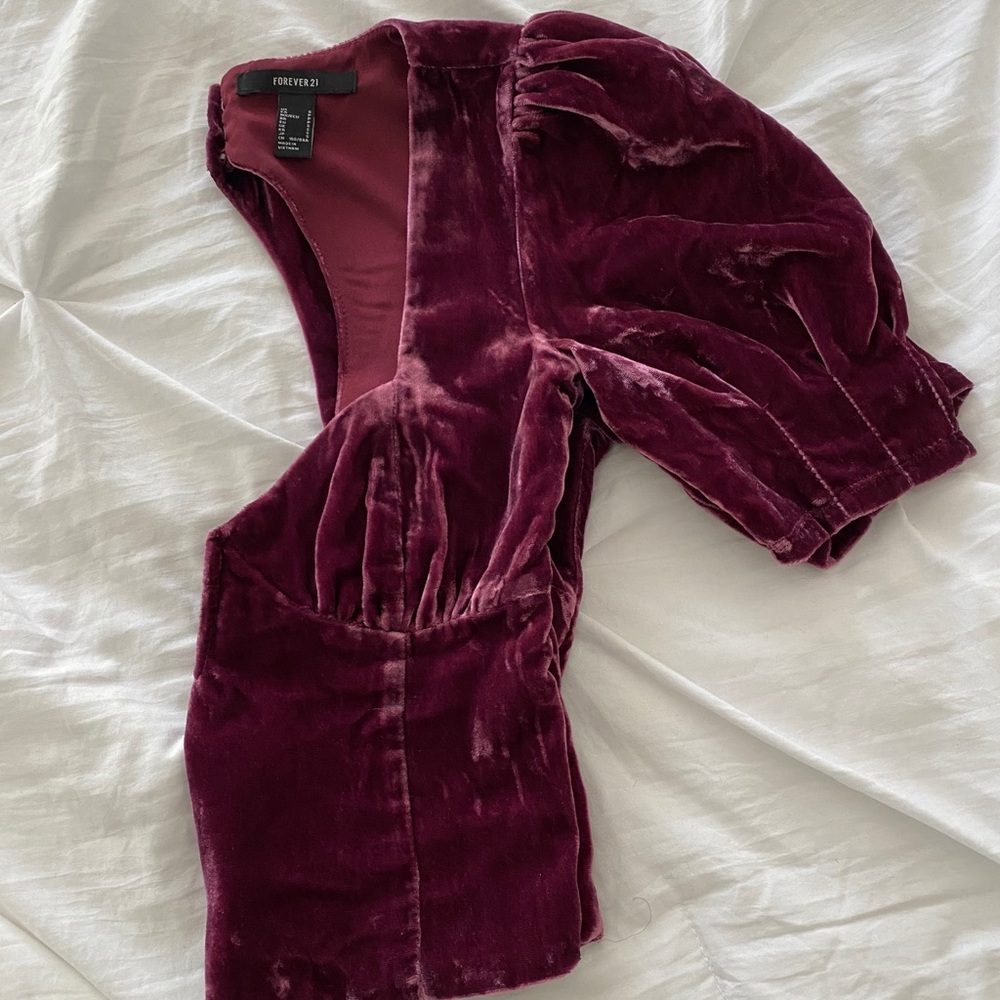 VELVET BERRY TOP - Picture 3 of 3
